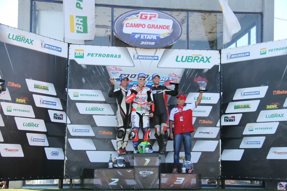 Moto GP 1000 reúne mais de 10 mil no Autódromo Internacional de Campo Grande