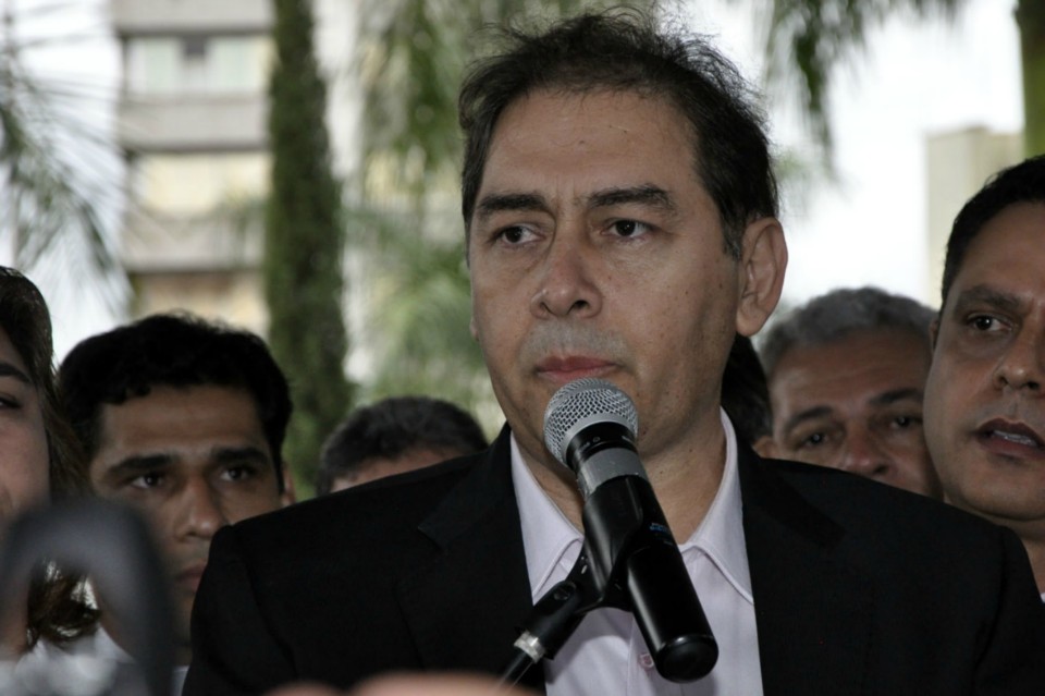 Prefeito Alcides Bernal reassume a Prefeitura da Capital