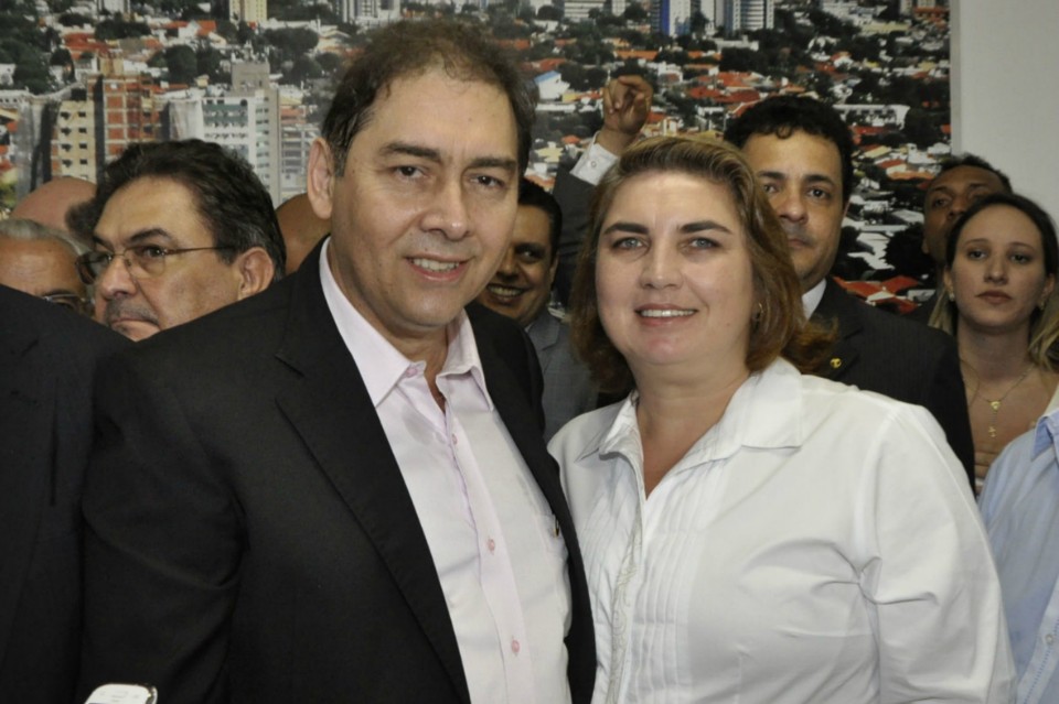 Prefeito Alcides Bernal reassume a Prefeitura da Capital