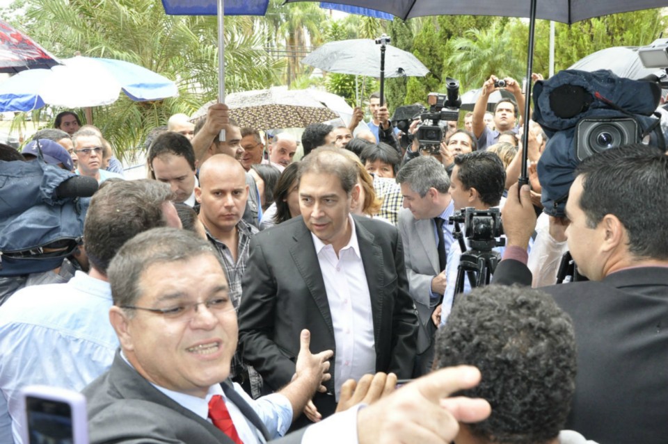 Prefeito Alcides Bernal reassume a Prefeitura da Capital