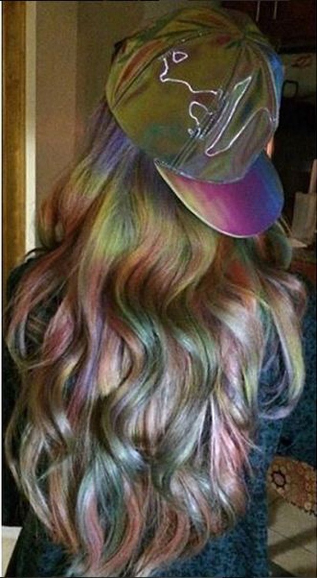 Cabelo de opala e de madrepérola é nova tendência