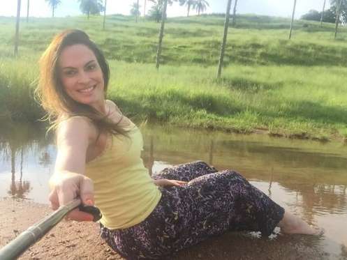 Núbia Óliiver decide morar no campo depois de morte do namorado: “Para retomar minhas forças”