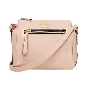 Rosa e azul claro são as cores de 2016; veja roupas e acessórios nos tons