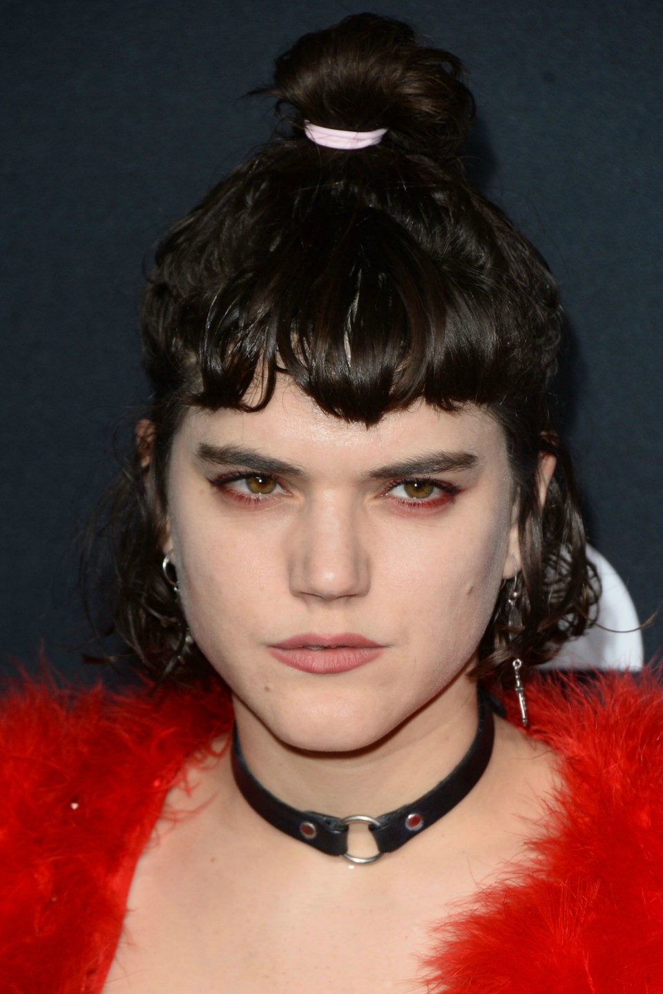 Gargantilhas vão à festa: como usar choker em looks noturnos