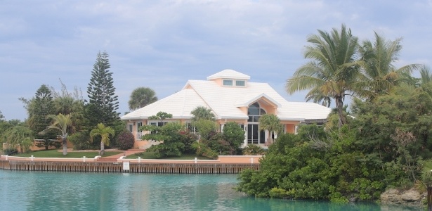 Dona da praia mais linda do mundo, Turks e Caicos seduz ricos e famosos