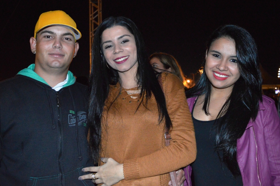 Veja quem marcou presença no show do Jads e Jadson Veja quem marcou presença no show do Jads e Jadson