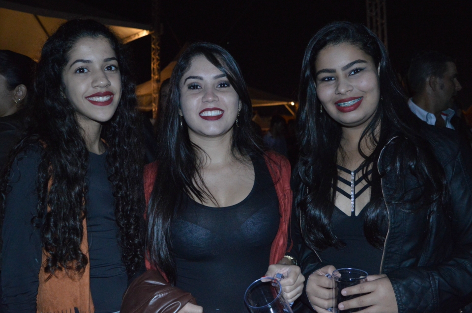 Veja quem marcou presença no show do Jads e Jadson Veja quem marcou presença no show do Jads e Jadson