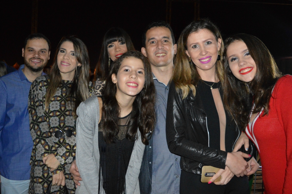 Veja quem marcou presença no show do Jads e Jadson Veja quem marcou presença no show do Jads e Jadson