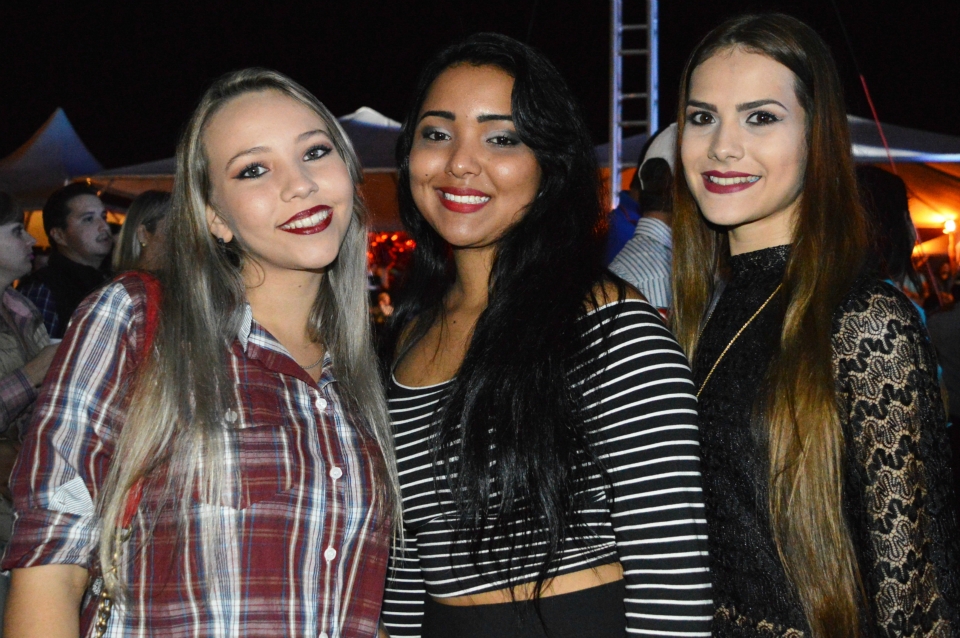 Veja quem marcou presença no show do Jads e Jadson Veja quem marcou presença no show do Jads e Jadson