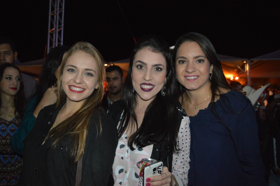 Veja quem marcou presença no show do Jads e Jadson Veja quem marcou presença no show do Jads e Jadson