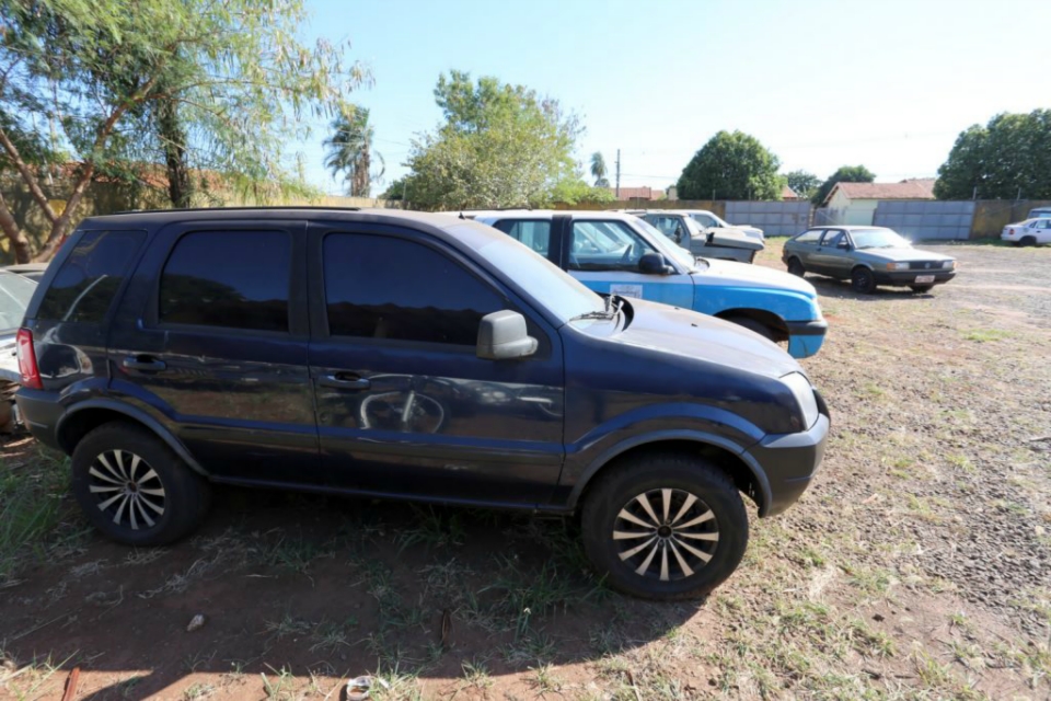 Governo do Estado leiloa 123 lotes de veículos com preços a partir de R$ 150