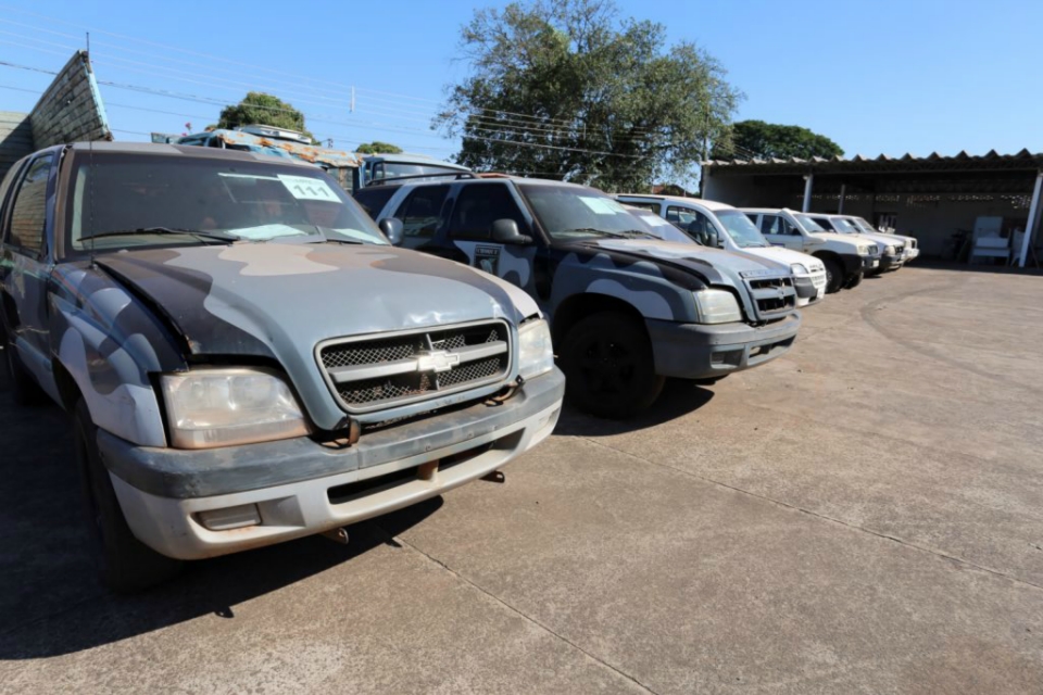 Governo do Estado leiloa 123 lotes de veículos com preços a partir de R$ 150