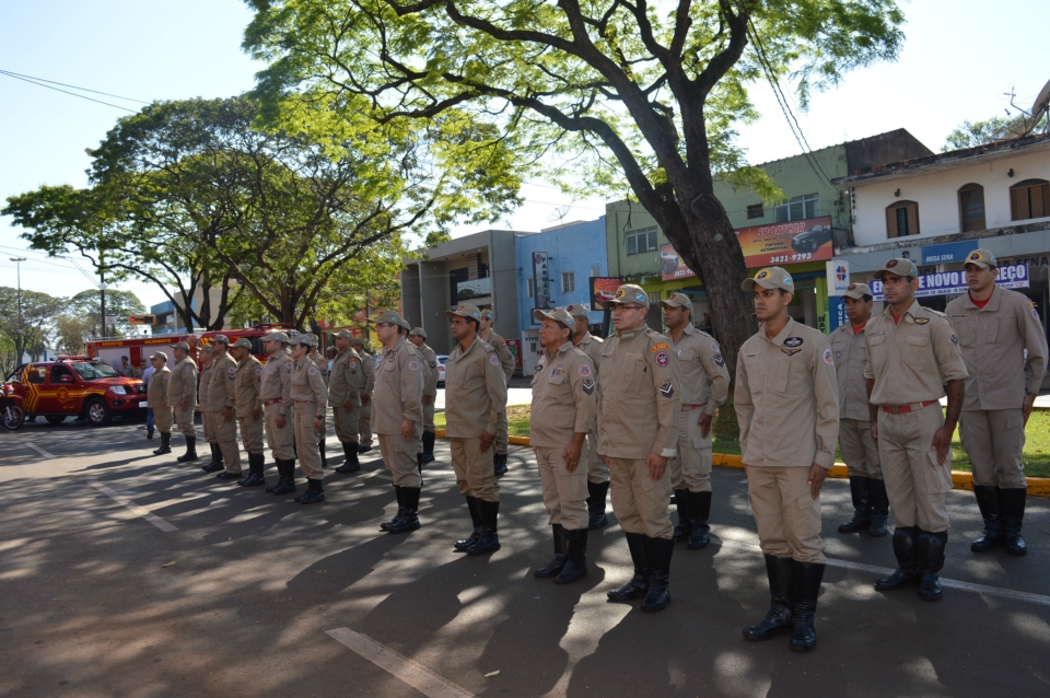 Quartel recebe viaturas e novo grupamento fica para 2017