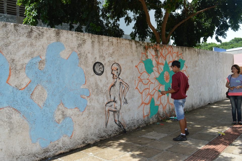 Projeto ajuda jovens a se expressarem através do grafite Projeto ajuda jovens a se expressarem através do grafite