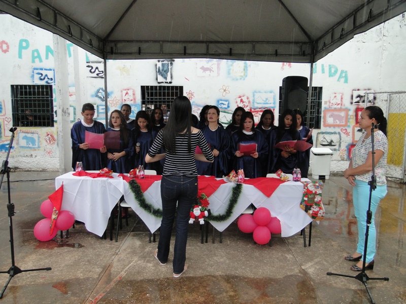 Festival gospel leva reflexão através da música a reeducandas de Corumbá