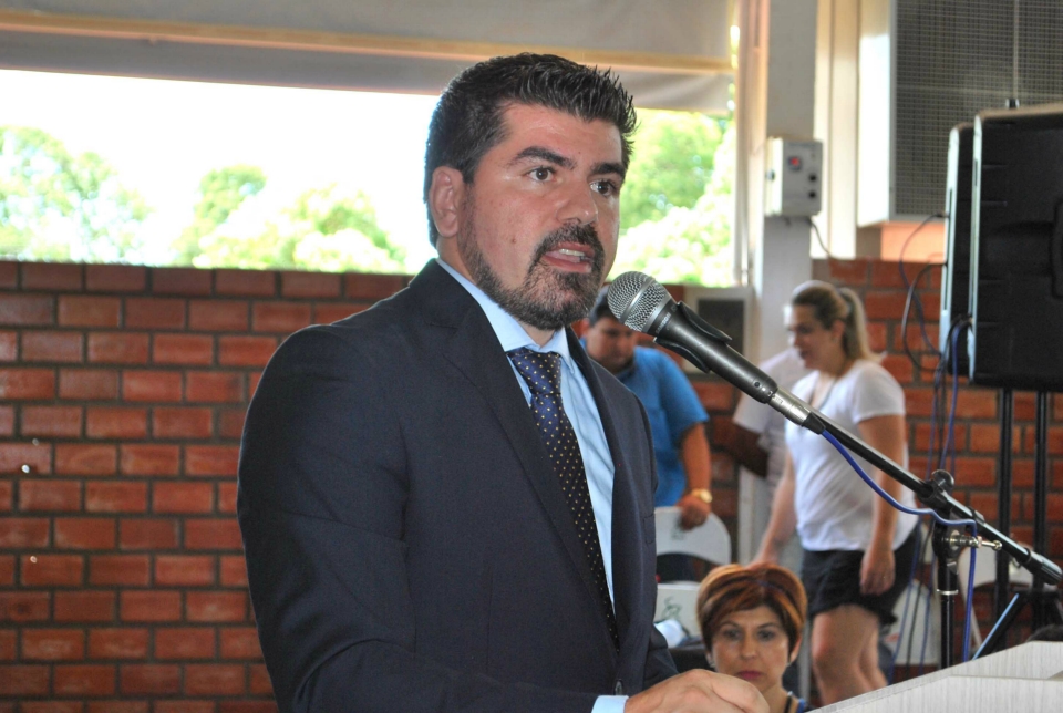 Fernandinho Ramos é eleito novo presidente da Câmara Municipal de Jardim Fernandinho Ramos é eleito novo presidente da Câmara Municipal de Jardim