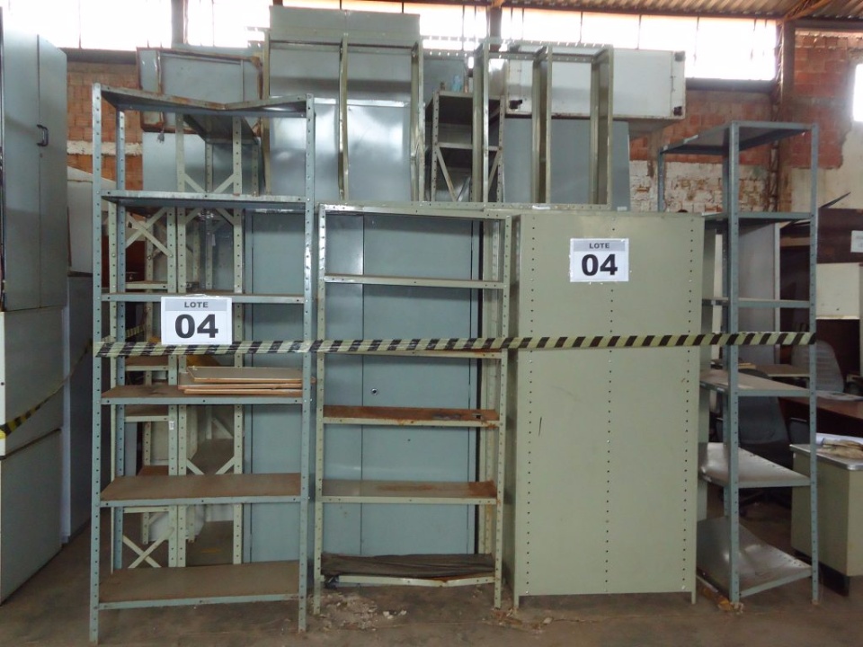 Governo leiloa 14 lotes de bens móveis no próximo dia 22 de março Governo leiloa 14 lotes de bens móveis no próximo dia 22 de março