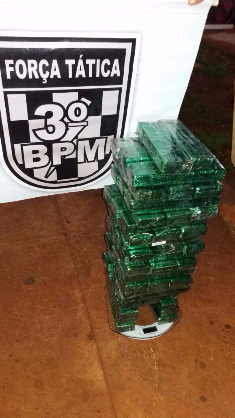 Quadrilha de tráfico de drogas e roubo de carros é desarticulada em Dourados