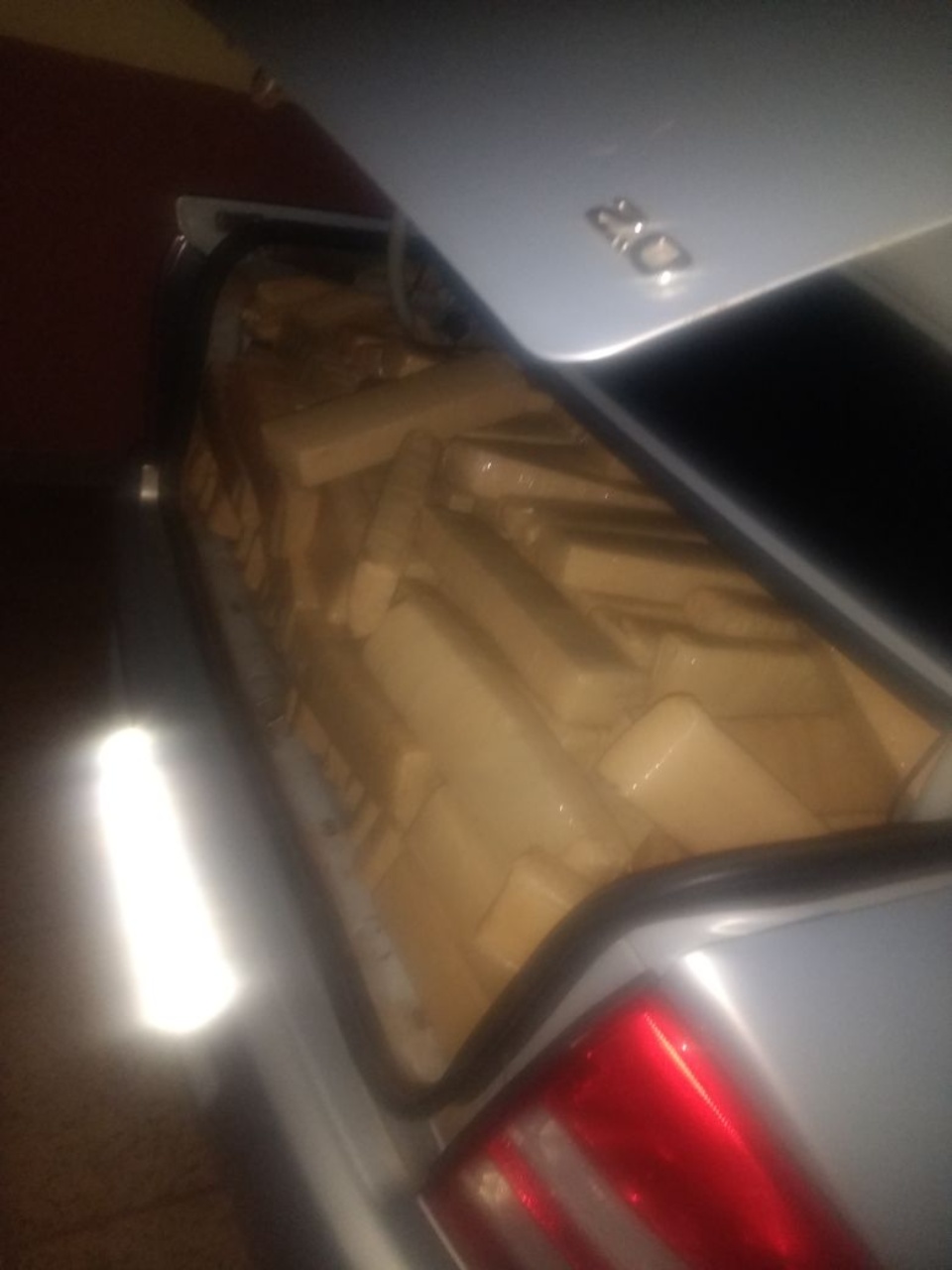 PM apreende 614 quilos de maconha em motel da Capital