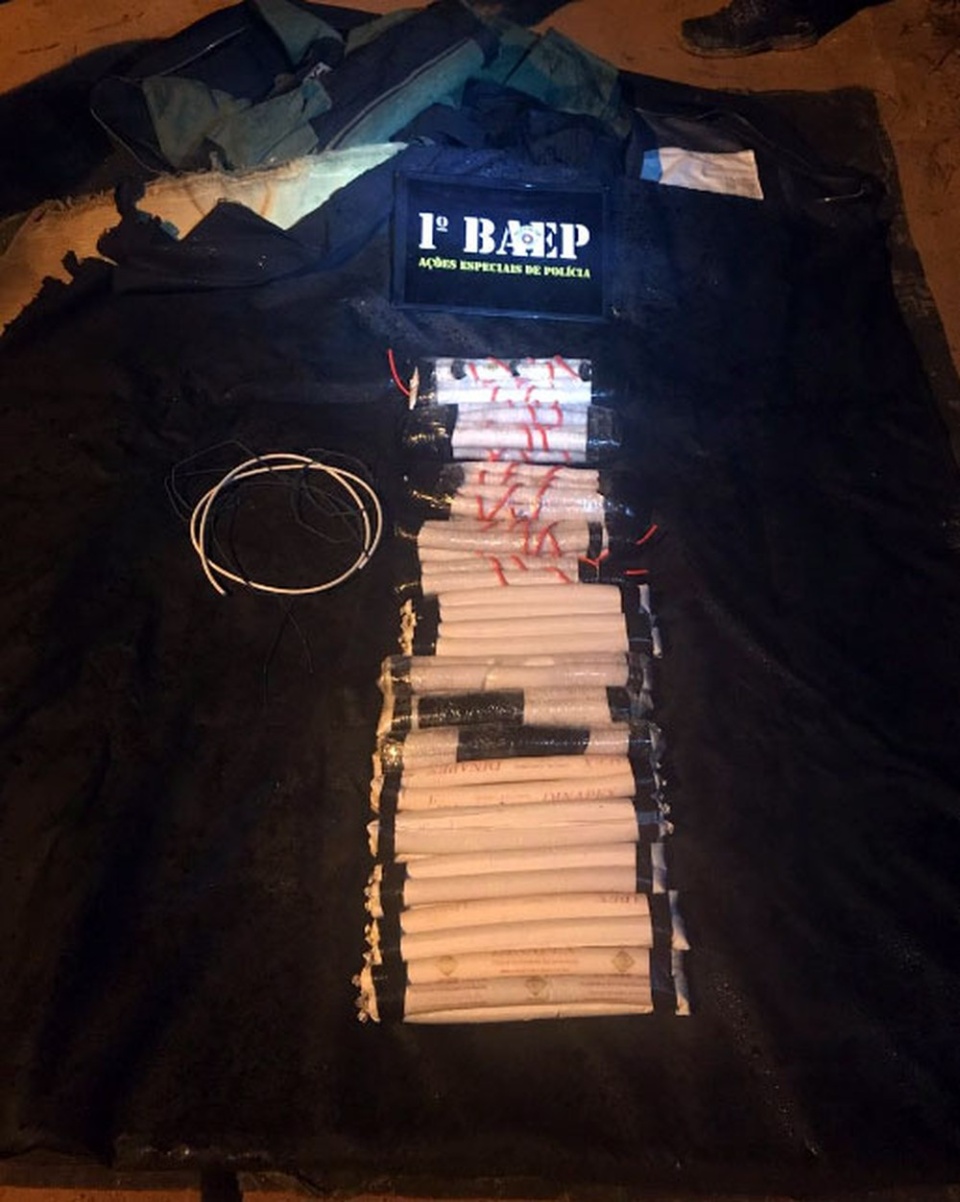 Sete suspeitos de explodir caixas eletrônicos são mortos em confronto com a PM