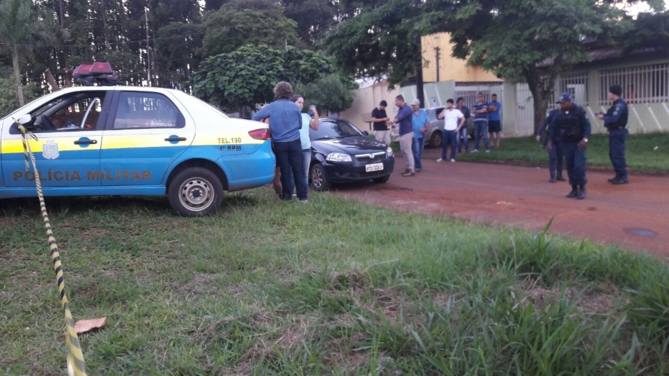 Policial Civil é morto a tiros de fuzil quando chegava na residência em Ponta Porã Policial Civil é morto a tiros de fuzil quando chegava na residência em Ponta Porã