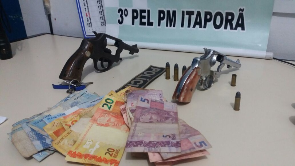 Dupla morre em troca de tiros com a PM após assalto em mercado