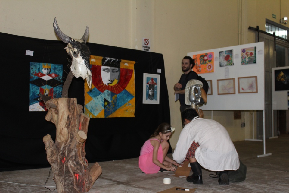 Em abertura, 750 pessoas se encantam com Festival das Artes Plásticas Em abertura, 750 pessoas se encantam com Festival das Artes Plásticas