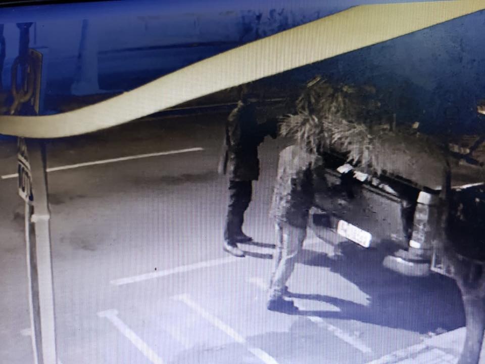 Assaltantes explodem agência da Caixa Econômica e Banco do Brasil em Chapadão do Sul Assaltantes explodem agência da Caixa Econômica e Banco do Brasil em Chapadão do Sul