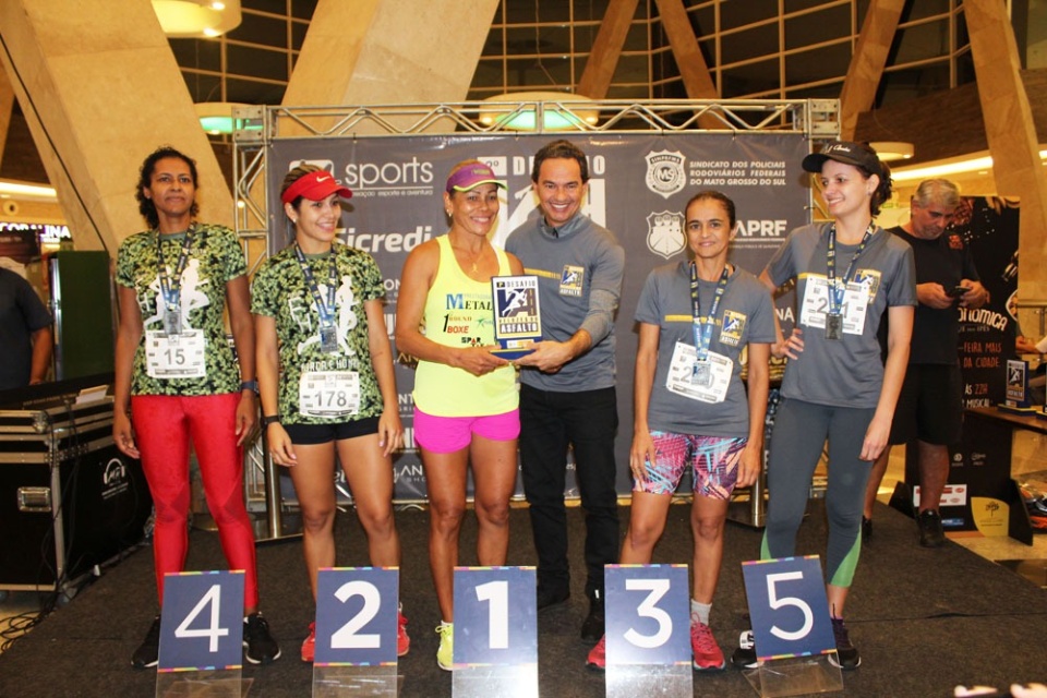 Prefeito Marcos Trad prestigia corrida em comemoração à criação da PRF Prefeito Marcos Trad prestigia corrida em comemoração à criação da PRF