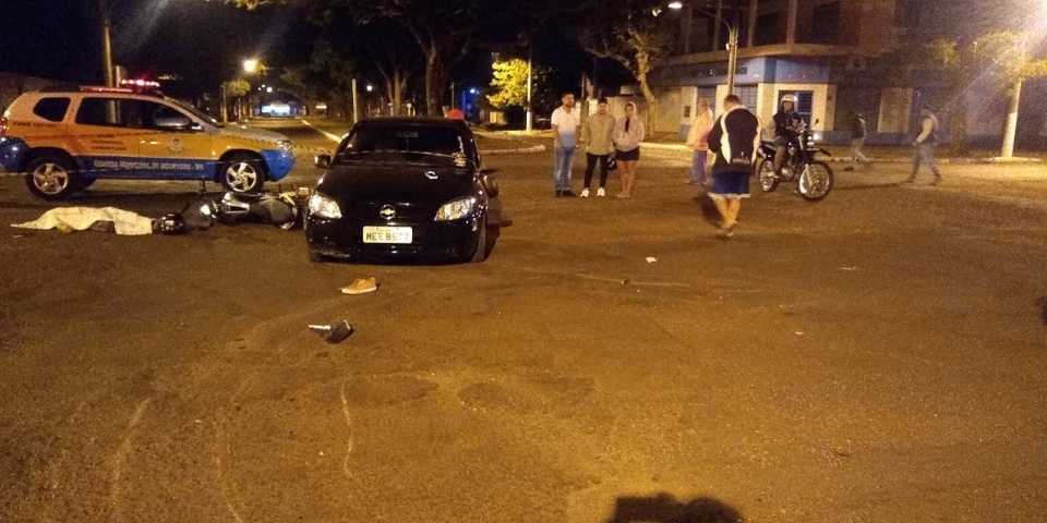 Adolescente ameaça guardas municipais com arma de brinquedo e acaba morto Adolescente ameaça guardas municipais com arma de brinquedo e acaba morto