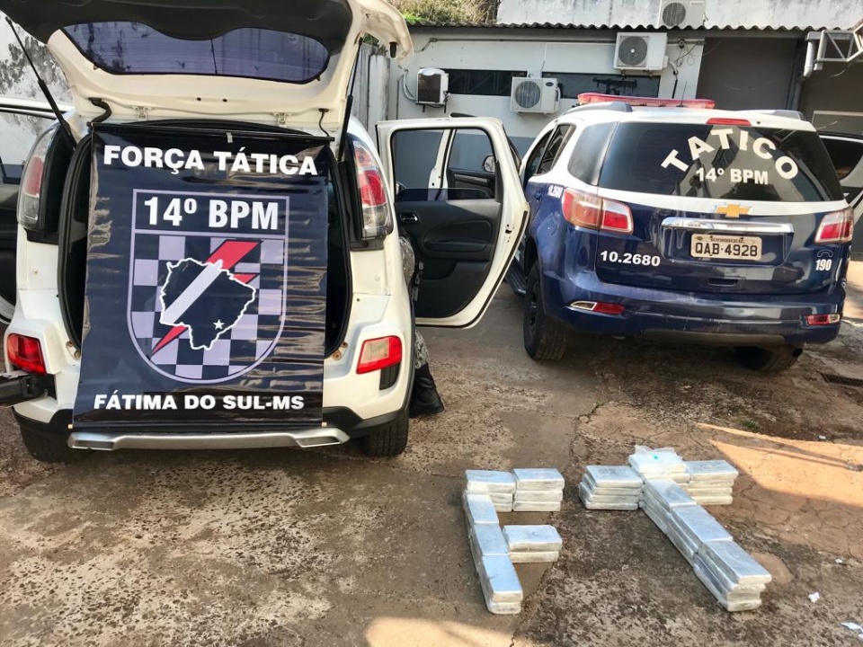 PRF e PM prendem paranaense com 40 quilos de cocaína na fronteira PRF e PM prendem paranaense com 40 quilos de cocaína na fronteira