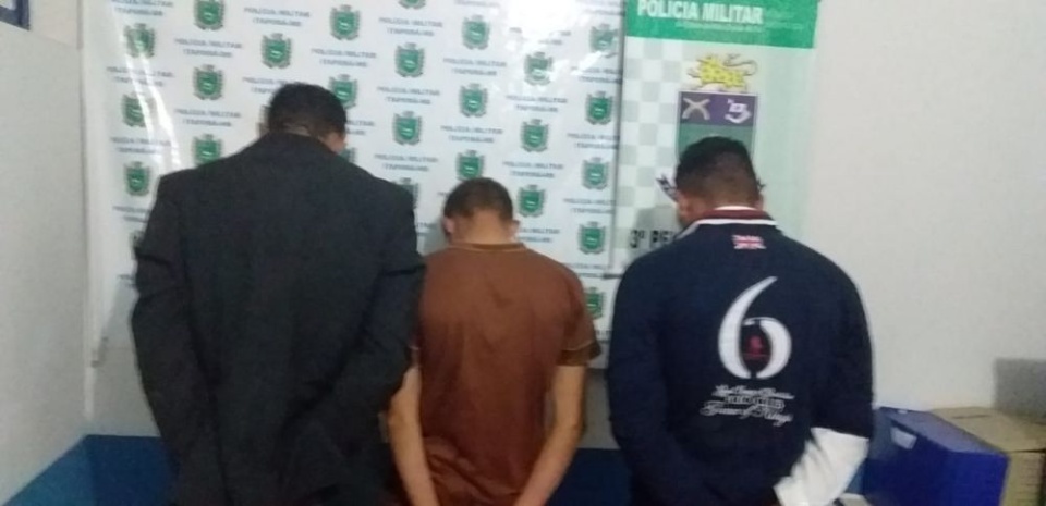 Trio é preso ao tentar furtar agência dos Correios no interior Trio é preso ao tentar furtar agência dos Correios no interior
