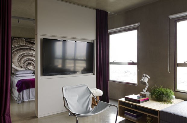 Loft de solteiro é alegre e atual: Veja dicas de decoração de Diego Revollo Loft de solteiro é alegre e atual: Veja dicas de decoração de Diego Revollo