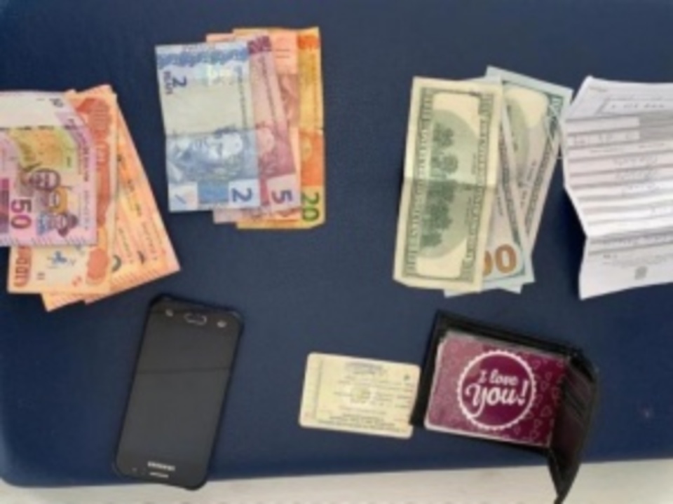 Boliviano é flagrado com cocaína ao passar pelo raio X no aeroporto da Capital Boliviano é flagrado com cocaína ao passar pelo raio X no aeroporto da Capital