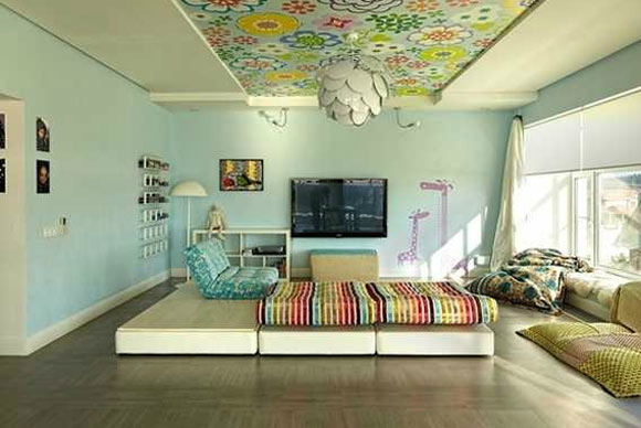 Use as sobras do papel de parede em lugares inusitados