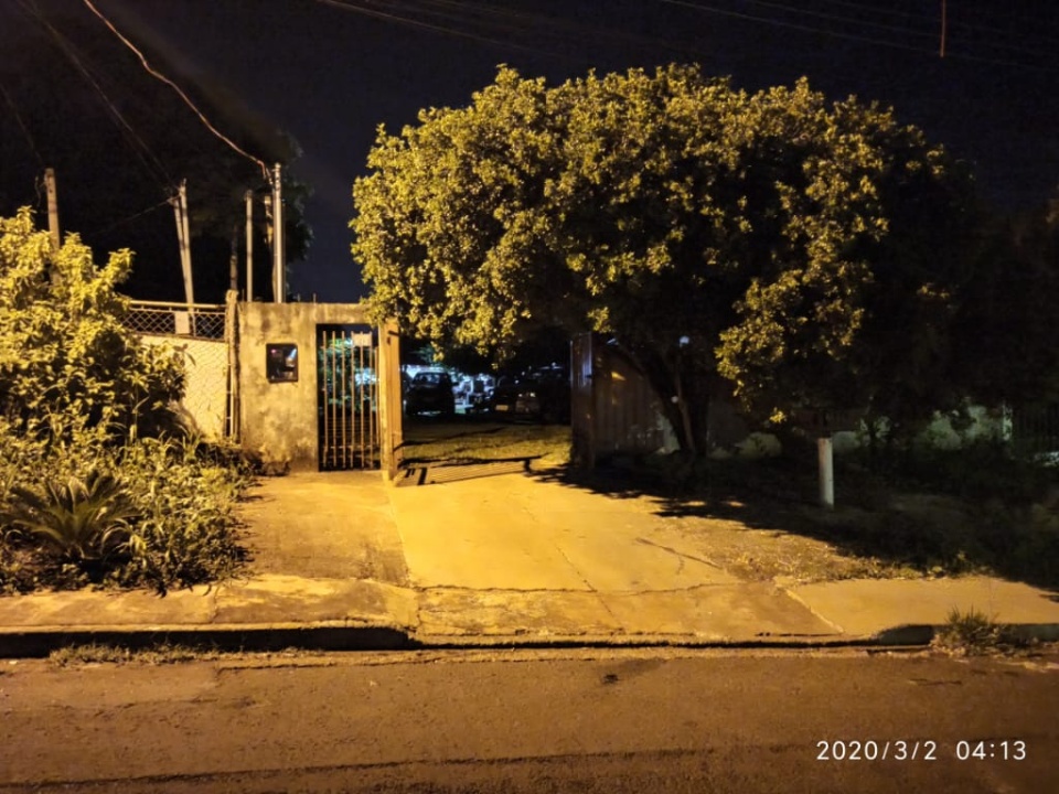 Choque fecha fábrica clandestina de placas de veículos