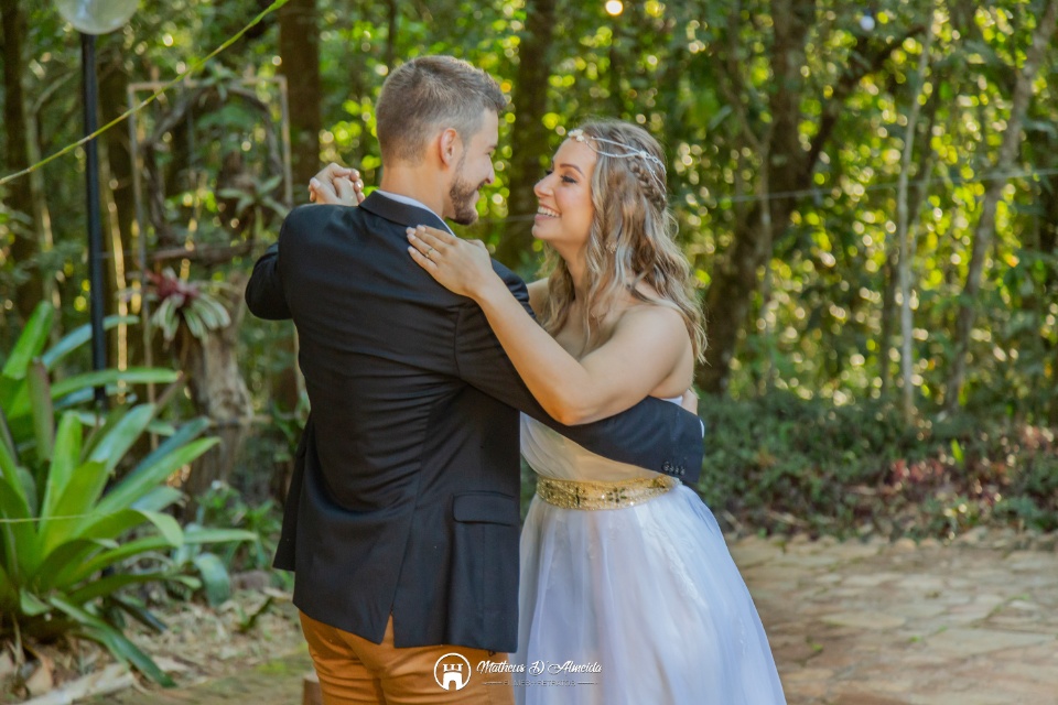 Sessão de fotos vira renovação de votos de casamento "nos sentimos privilegiados"