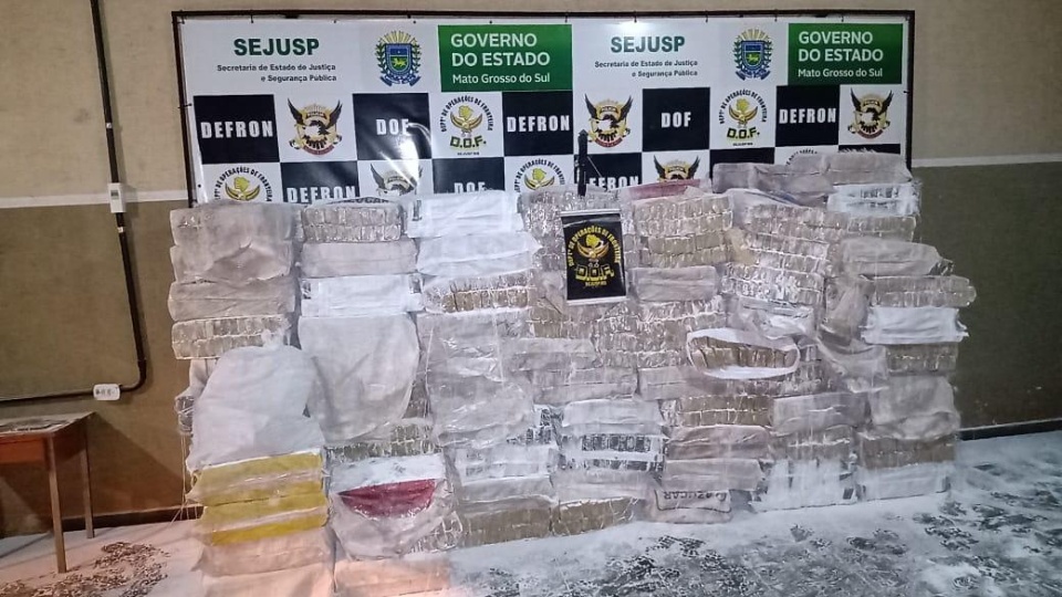 Maconha é encontrada em bags com fécula de mandioca