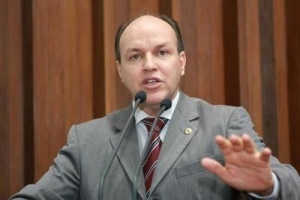 Com a presença de André, PMDB discutiu reforma política em Brasília Com a presença de André, PMDB discutiu reforma política em Brasília