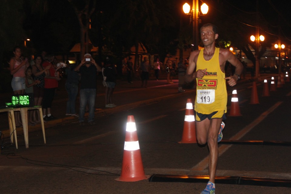 Baiana e paulista vencem 2ª meia maratona Baiana e paulista vencem 2ª meia maratona