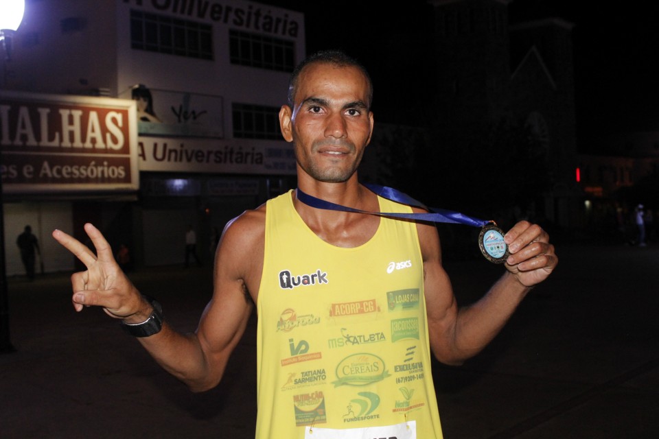 Baiana e paulista vencem 2ª meia maratona Baiana e paulista vencem 2ª meia maratona