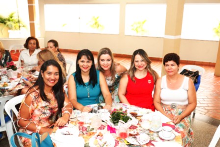 1ª CHÁ DAS ROSAS na Associação dos Oficiais/MS