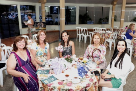 1ª CHÁ DAS ROSAS na Associação dos Oficiais/MS