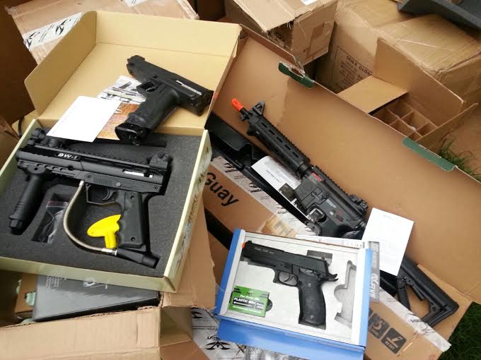 Polícia faz apreensão milionária de produtos contrabandeados
