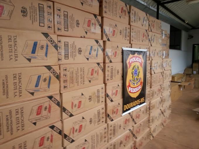 Polícia faz apreensão milionária de produtos contrabandeados