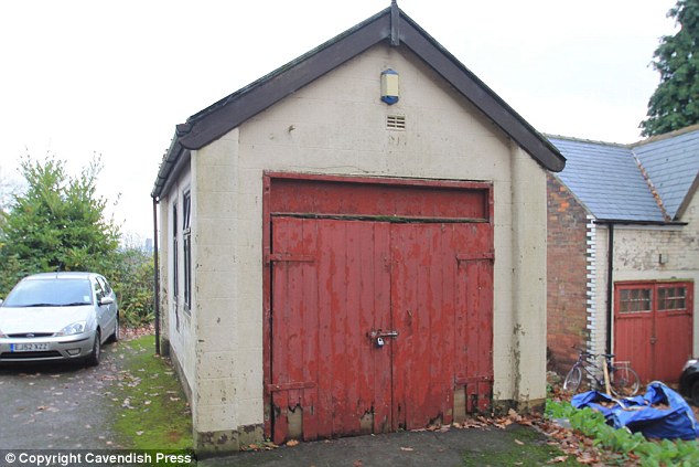 Conheça a menor casa isolada da Grã-Bretanha, que possui 17 metros quadrados e custa mais de 400 mil reais