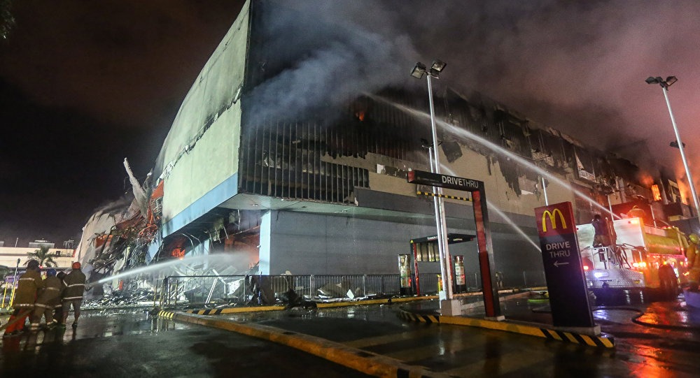 Incêndio em shopping deixa quase 40 mortos nas Filipinas Incêndio em shopping deixa quase 40 mortos nas Filipinas