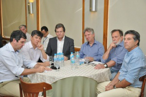Lançamento de nova modalidade de financiamento em Dourados teve a presença de diretores nacionais do Banco do Brasil (Foto: A. Frota/Assecom)