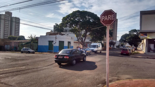 Eduardo Romero pede sinalização semafórica na Dom Aquino Eduardo Romero pede sinalização semafórica na Dom Aquino