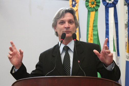Segurança acusa vereador por agressão Vereador Dirceu Longhi PT Foto Twitter